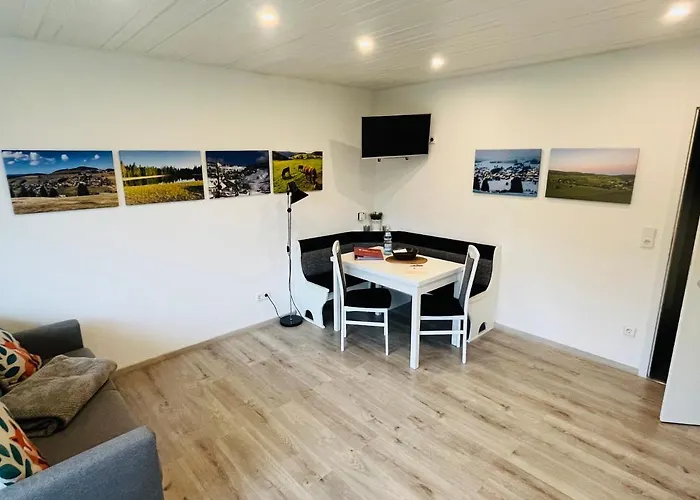 Haus Am Sonnenberg,Todtnauberg, Ferienwohnung 002, Direkt Am Skilift-Skipiste, Naehe Feldberg